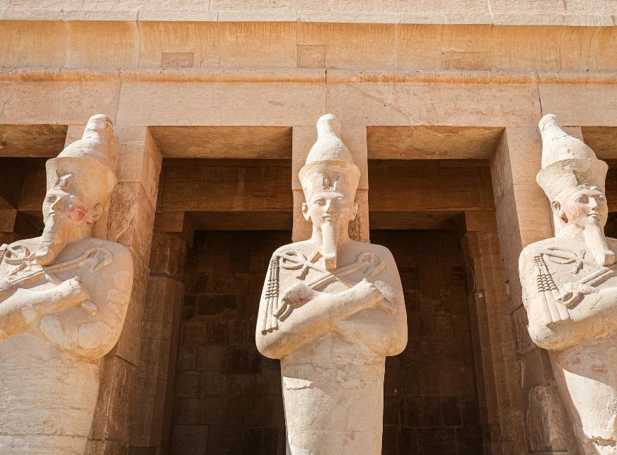 ancient egyptian statues-the queen hatshepsut temple-luxor-egypt
